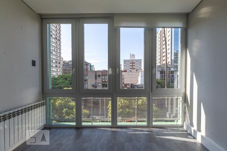Sala de apartamento à venda com 2 quartos, 115m² em Independência, Porto Alegre