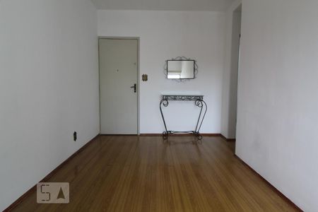 Sala de apartamento para alugar com 2 quartos, 60m² em Olímpico, São Caetano do Sul