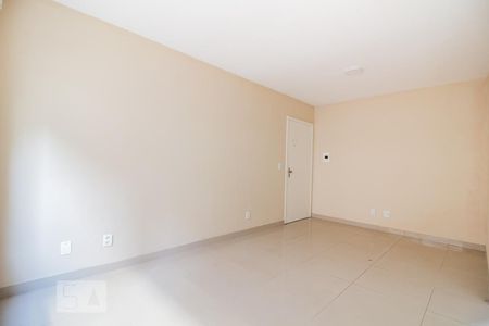 Sala/Quarto de kitnet/studio para alugar com 1 quarto, 35m² em Partenon, Porto Alegre