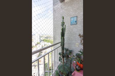 Varanda de apartamento à venda com 2 quartos, 48m² em Quitaúna, Osasco