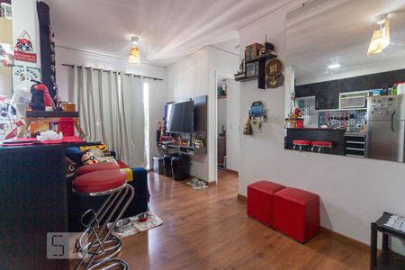 Sala de apartamento à venda com 2 quartos, 48m² em Quitaúna, Osasco