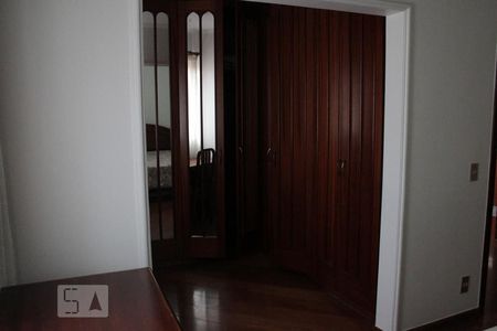 Quarto de apartamento à venda com 2 quartos, 296m² em Jardim Messina, Jundiaí