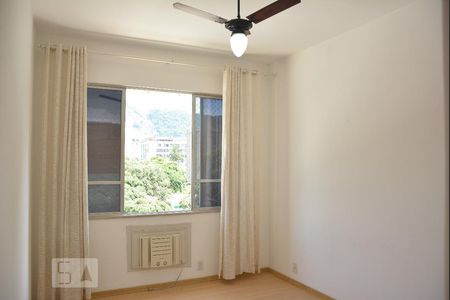 Sala de apartamento à venda com 2 quartos, 76m² em Botafogo, Rio de Janeiro