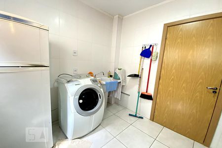 Cozinha e Área de Serviço de apartamento à venda com 2 quartos, 71m² em São Jorge, Novo Hamburgo