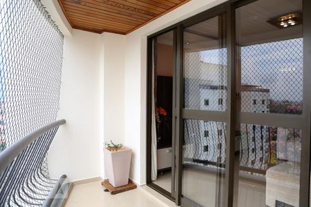 Varanda da Sala de apartamento à venda com 4 quartos, 117m² em Chácara Agrindus, Taboão da Serra