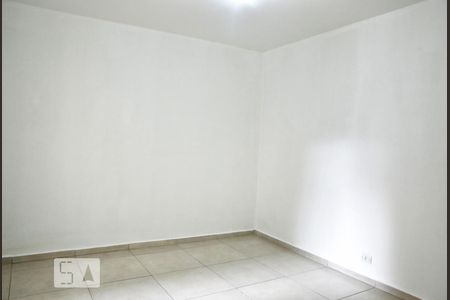 Quarto de casa para alugar com 1 quarto, 40m² em Vila Guarani (z Sul), São Paulo