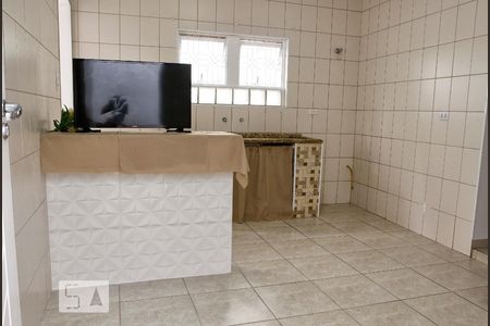 Cozinha de casa para alugar com 1 quarto, 40m² em Vila Guarani (z Sul), São Paulo