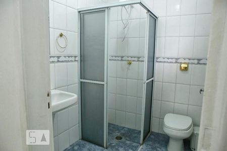 Banheiro de casa para alugar com 1 quarto, 40m² em Vila Guarani (z Sul), São Paulo