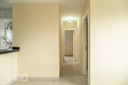 Corredor de apartamento à venda com 3 quartos, 55m² em Colônia (zona Leste), São Paulo