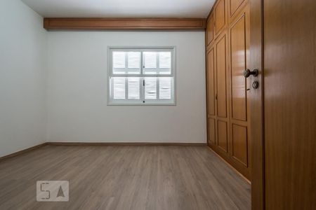 Quarto 1 de casa para alugar com 2 quartos, 130m² em Santo Amaro, São Paulo