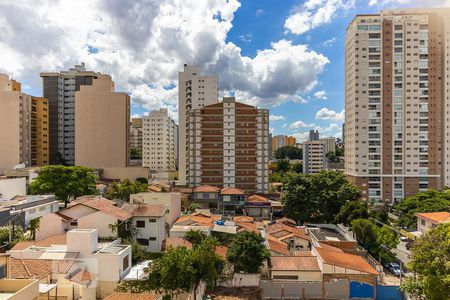 Vista da sacada de apartamento à venda com 1 quarto, 45m² em Cambuí, Campinas