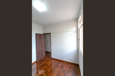 Apartamento para alugar com 2 quartos, 110m² em Sagrada Família, Belo Horizonte