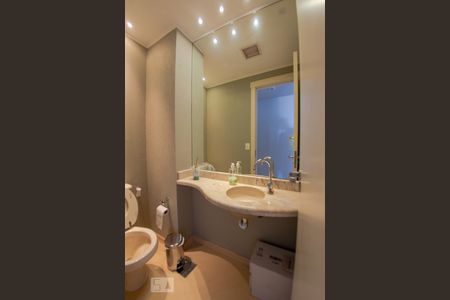 Lavabo de apartamento à venda com 2 quartos, 66m² em Rio Branco, Porto Alegre