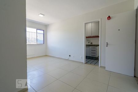 Sala de apartamento para alugar com 2 quartos, 60m² em Freguesia (jacarepaguá), Rio de Janeiro