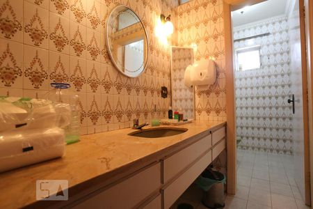 Lavabo de apartamento à venda com 5 quartos, 800m² em Caxingui, São Paulo