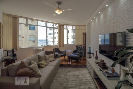 Sala de apartamento para alugar com 3 quartos, 150m² em Leme, Rio de Janeiro