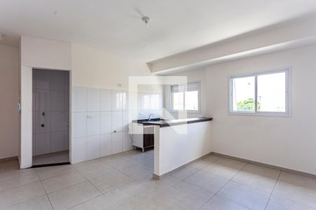 Sala e Cozinha de apartamento para alugar com 2 quartos, 45m² em Vila Eldizia, Santo André