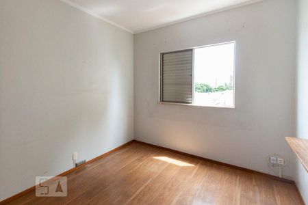 Quarto 3 de apartamento para alugar com 3 quartos, 75m² em Vila Iza, Campinas