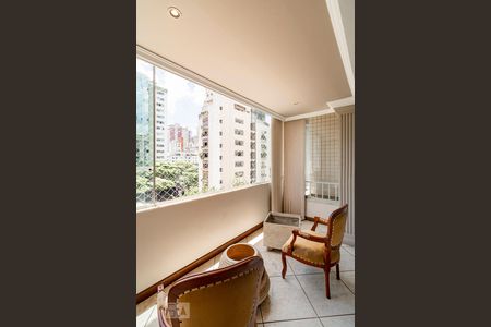 Apartamento para alugar com 4 quartos, 161m² em Santo Antônio, Belo Horizonte