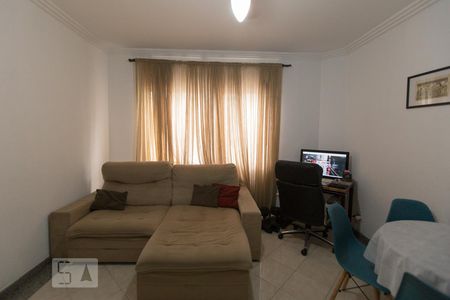 Casa à venda com 100m², 2 quartos e 1 vagaSala