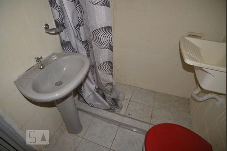 Banheiro de kitnet/studio à venda com 1 quarto, 30m² em Copacabana, Rio de Janeiro