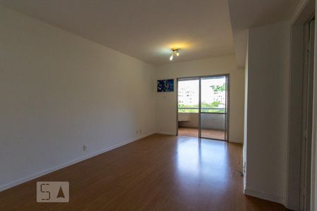 Apartamento à venda com 80m², 2 quartos e 1 vagaSala