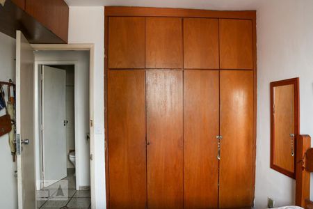 Quarto 2 de apartamento para alugar com 2 quartos, 56m² em Mirandópolis, São Paulo