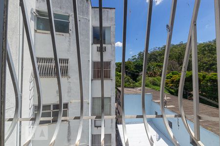 Vista Quarto 2 de apartamento para alugar com 2 quartos, 65m² em Santa Rosa, Niterói
