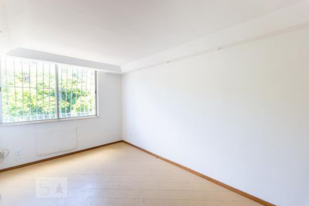 Sala de apartamento para alugar com 2 quartos, 65m² em Santa Rosa, Niterói