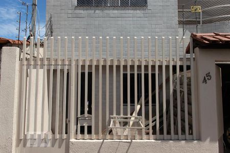 Fachada de casa para alugar com 1 quarto, 100m² em Candangolândia, Brasília