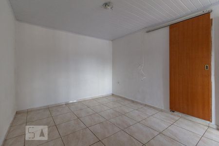 Quarto de casa para alugar com 1 quarto, 25m² em Jardim Bonfiglioli, São Paulo