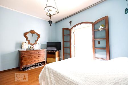 Casa à venda com 350m², 5 quartos e 4 vagas Casa à venda com 350m², 5 quartos e 4 vagasQuarto 1 Suíte