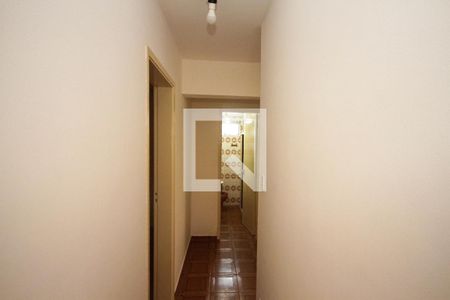 Corredor de apartamento à venda com 2 quartos, 58m² em Sítio Pinheirinho, São Paulo