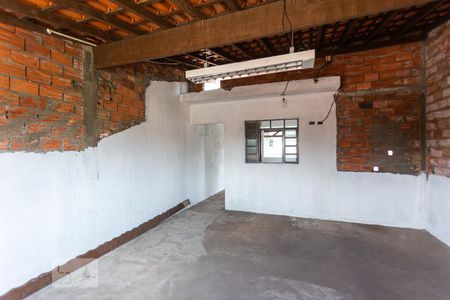 Área de Serviço de casa para alugar com 3 quartos, 303m² em Jardim das Flores, Osasco