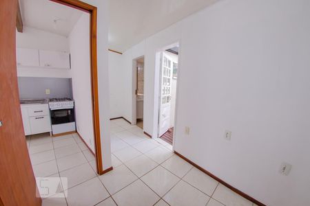 Sala 2 de casa para alugar com 2 quartos, 65m² em Canasvieiras, Florianópolis