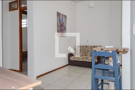 Sala de casa para alugar com 2 quartos, 65m² em Canasvieiras, Florianópolis