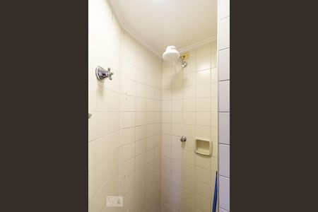 Banheiro de apartamento para alugar com 1 quarto, 30m² em Indianópolis, São Paulo