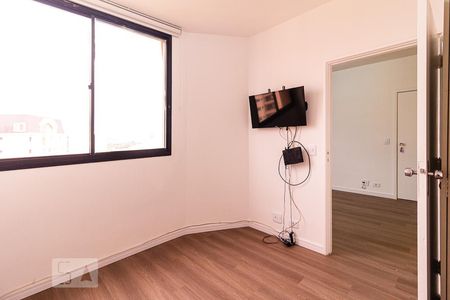 Dormitório de apartamento para alugar com 1 quarto, 30m² em Indianópolis, São Paulo