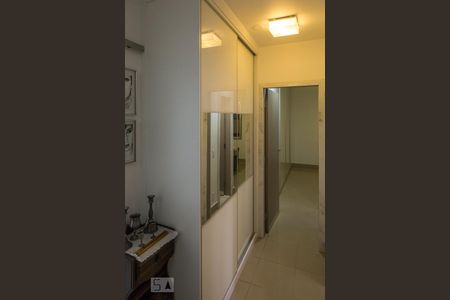 Apartamento à venda com 145m², 3 quartos e 2 vagas Apartamento à venda com 145m², 3 quartos e 2 vagasCorredor