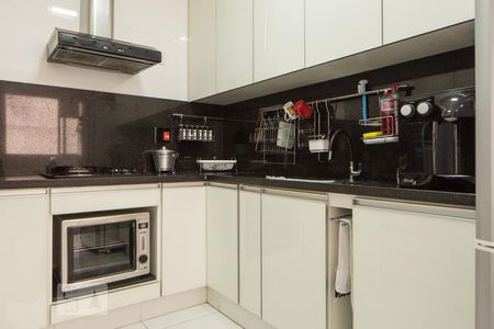 Apartamento à venda com 145m², 3 quartos e 2 vagas Apartamento à venda com 145m², 3 quartos e 2 vagasCozinha