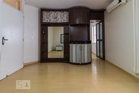 Dormitório de casa para alugar com 2 quartos, 117m² em Medianeira, Porto Alegre