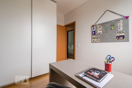 Quarto 1 de apartamento para alugar com 3 quartos, 88m² em Gutierrez, Belo Horizonte