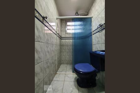 Banheiro de apartamento à venda com 2 quartos, 60m² em Vila Carmosina, São Paulo
