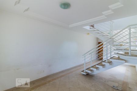 Sala de casa à venda com 3 quartos, 126m² em Jardim Bom Clima, Guarulhos