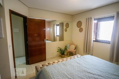 Suíte de casa para alugar com 3 quartos, 330m² em Vila Esperança, São Paulo