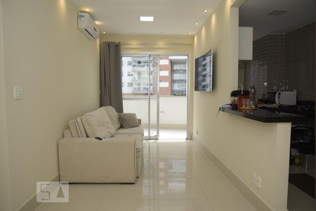 Sala de apartamento para alugar com 2 quartos, 90m² em Jacarepaguá, Rio de Janeiro