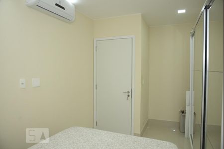 Quarto 1 de apartamento para alugar com 2 quartos, 90m² em Jacarepaguá, Rio de Janeiro