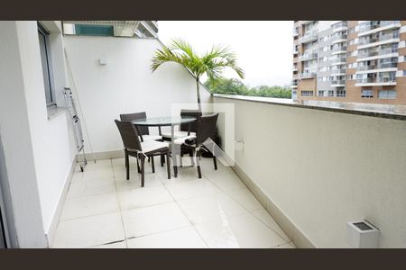 Varanda - Sala de apartamento à venda com 2 quartos, 90m² em Jacarepaguá, Rio de Janeiro