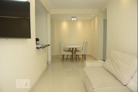 Sala de apartamento para alugar com 2 quartos, 90m² em Jacarepaguá, Rio de Janeiro