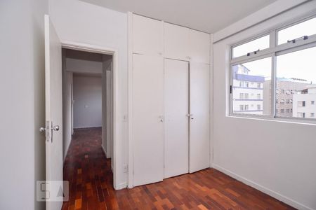 Quarto 2 de apartamento para alugar com 2 quartos, 75m² em Nova Suíça, Belo Horizonte